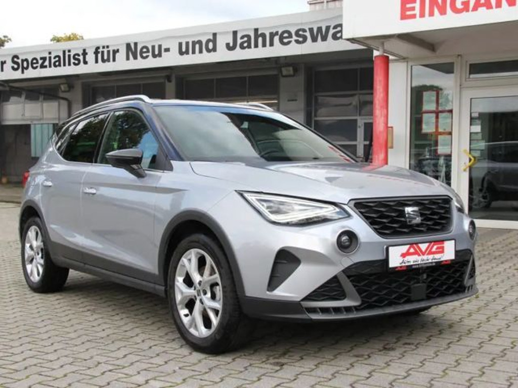 Seat Arona 2024 Benzine