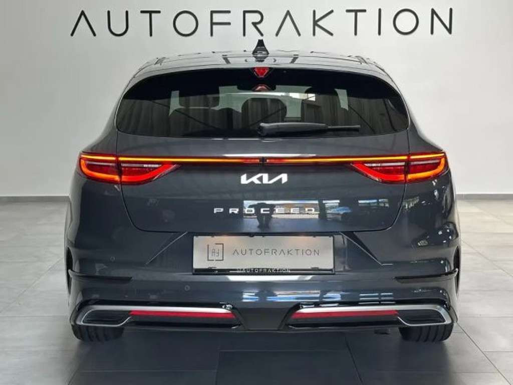 Kia ProCeed