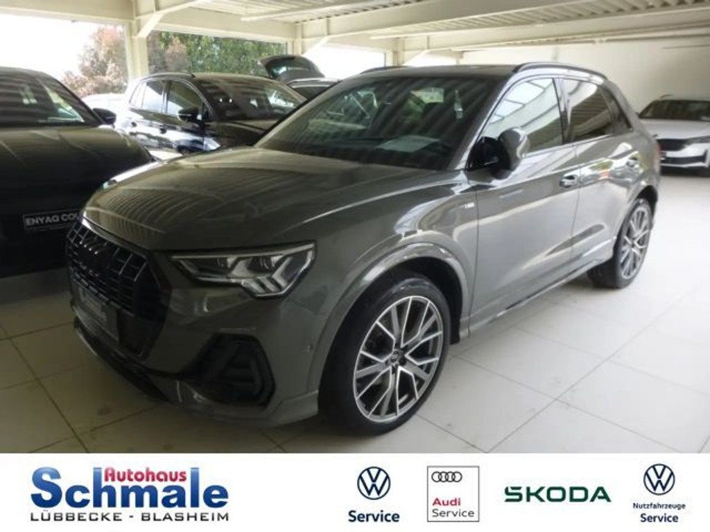 Audi Q3 2023 Benzine