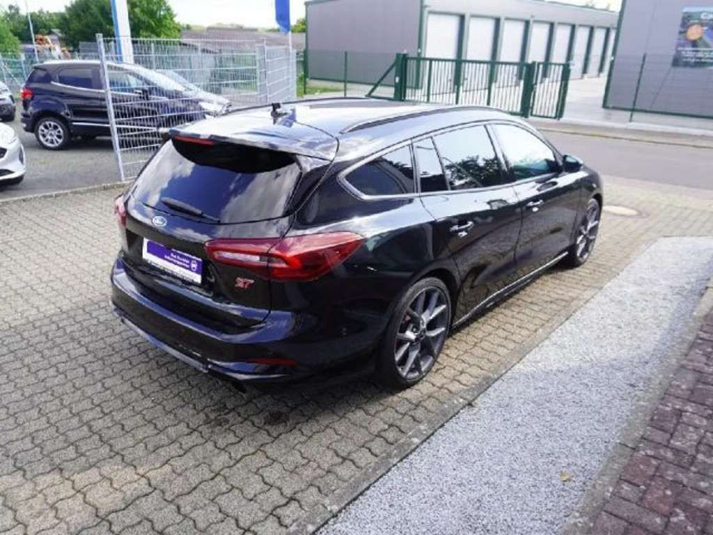 Ford Focus 2022 Benzine