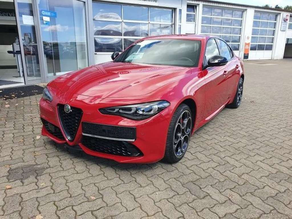 Alfa Romeo Giulia 2024 Benzine