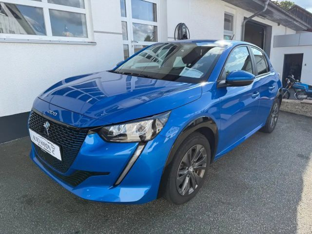 Peugeot e-208