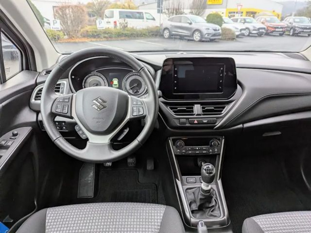 Suzuki S-Cross