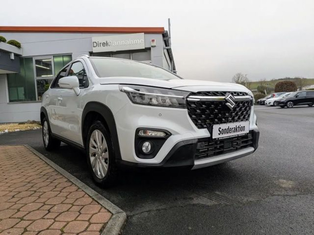 Suzuki S-Cross