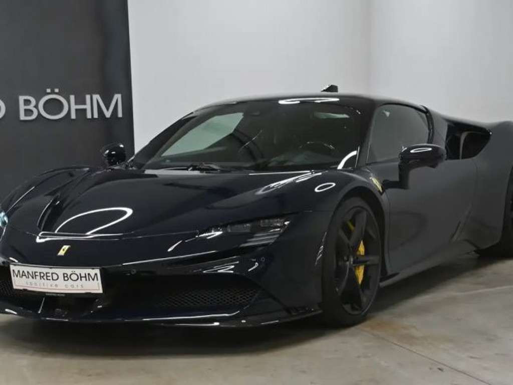 Ferrari SF90 2023 Hybride Benzine