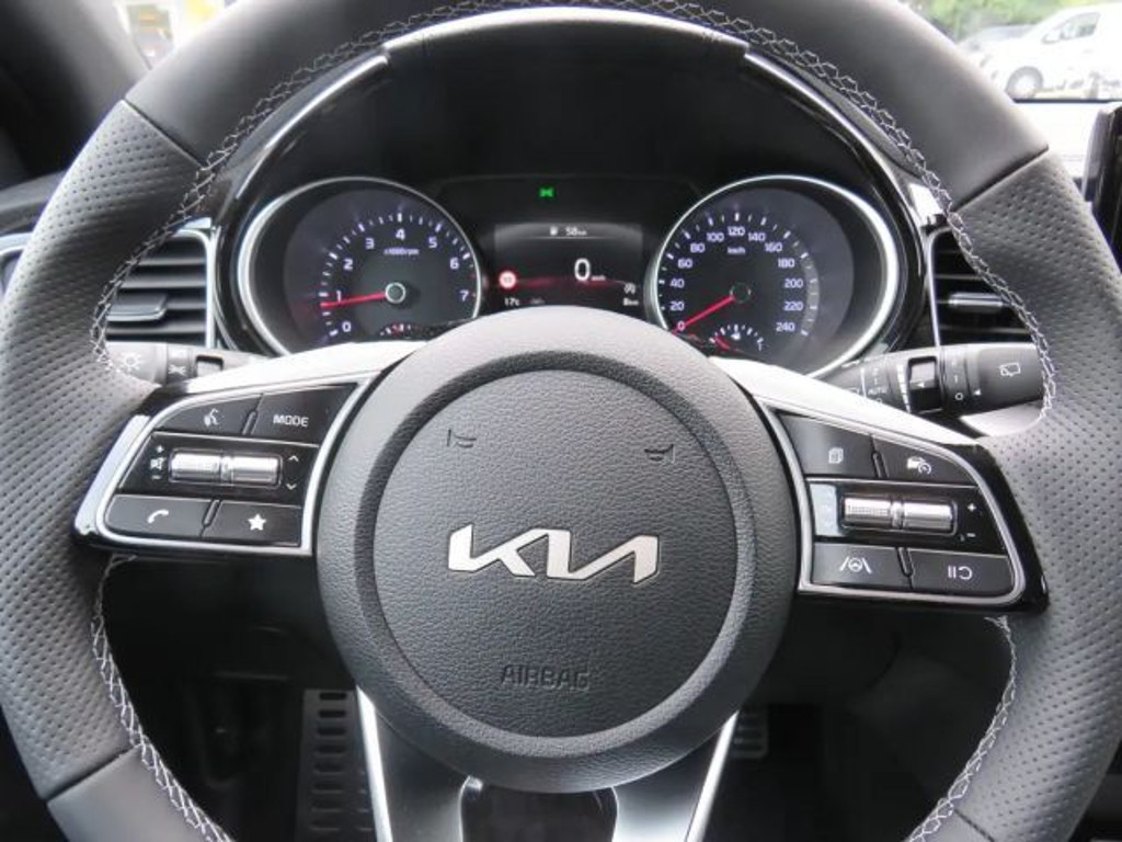 Kia ProCeed
