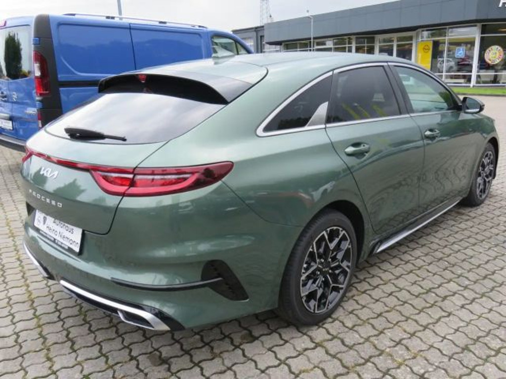 Kia ProCeed