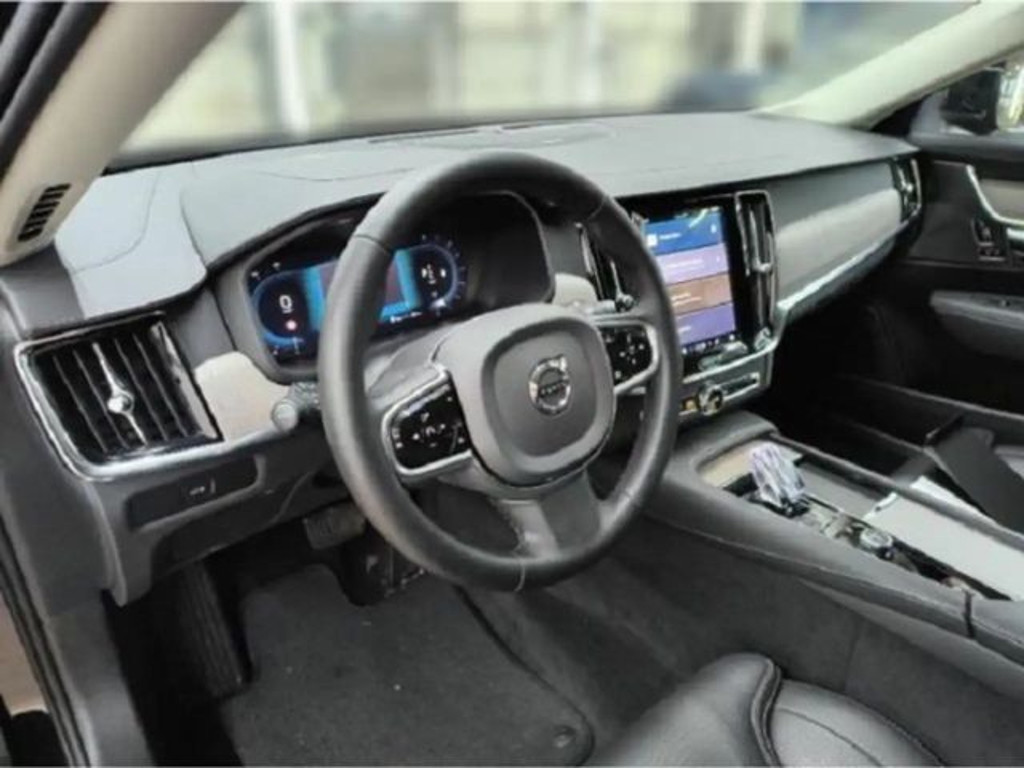 Volvo V90 Cross Country