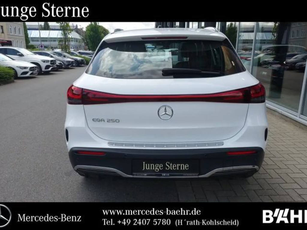 Mercedes-Benz EQA