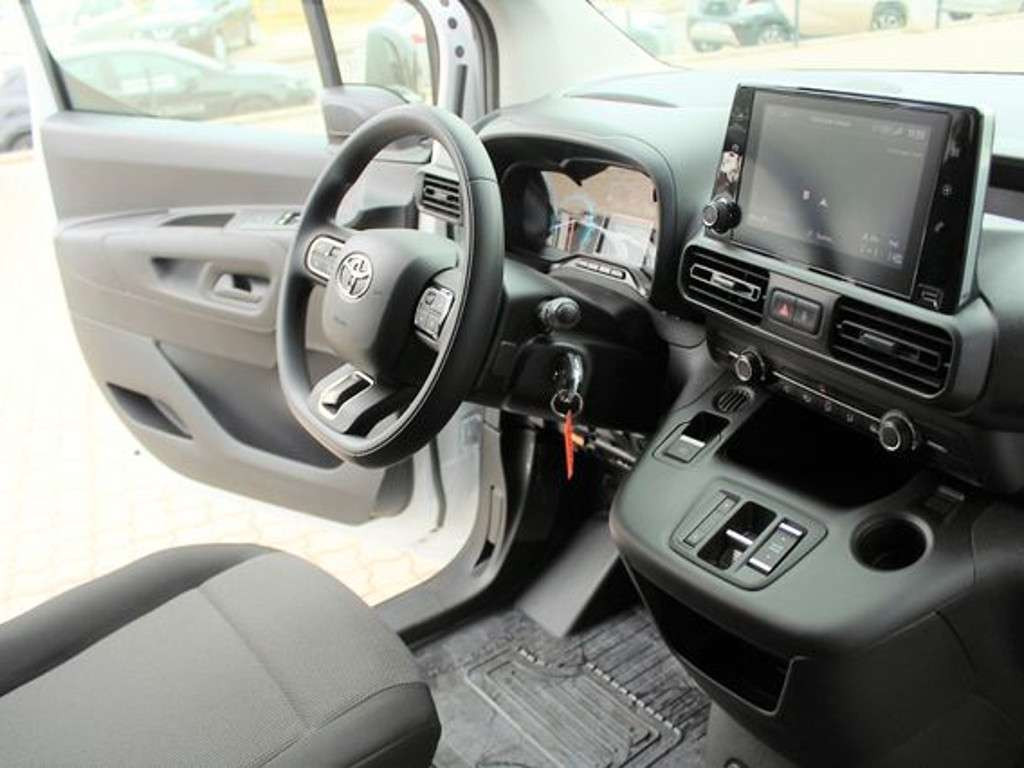 Toyota Proace City EV