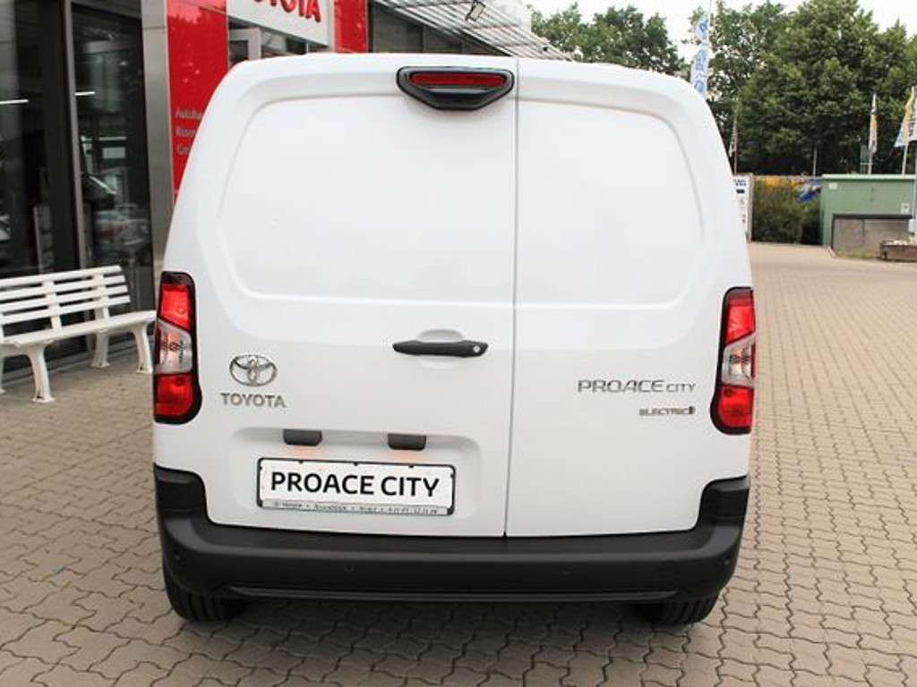Toyota Proace City EV
