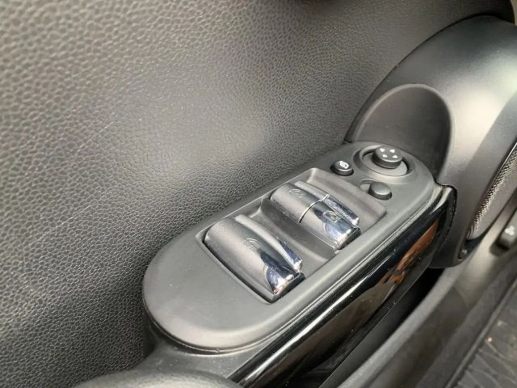 Mini John Cooper Works Cabrio