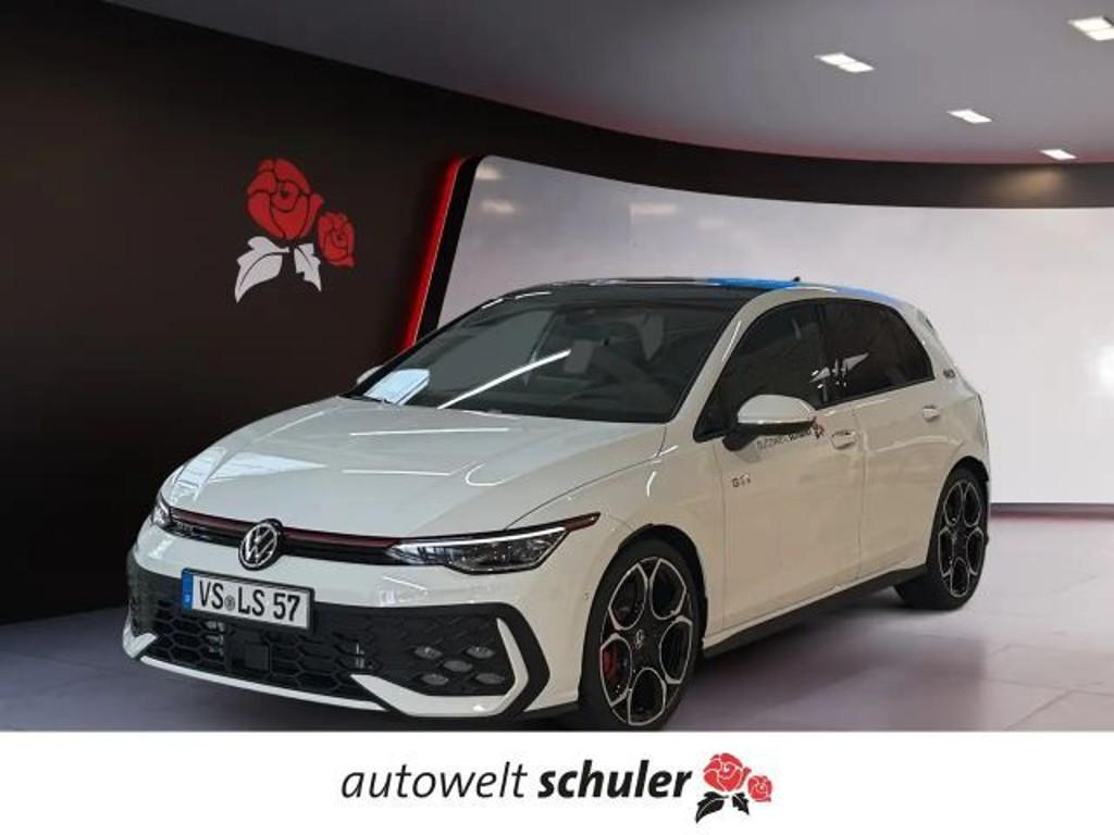 Volkswagen Golf 2025 Benzine