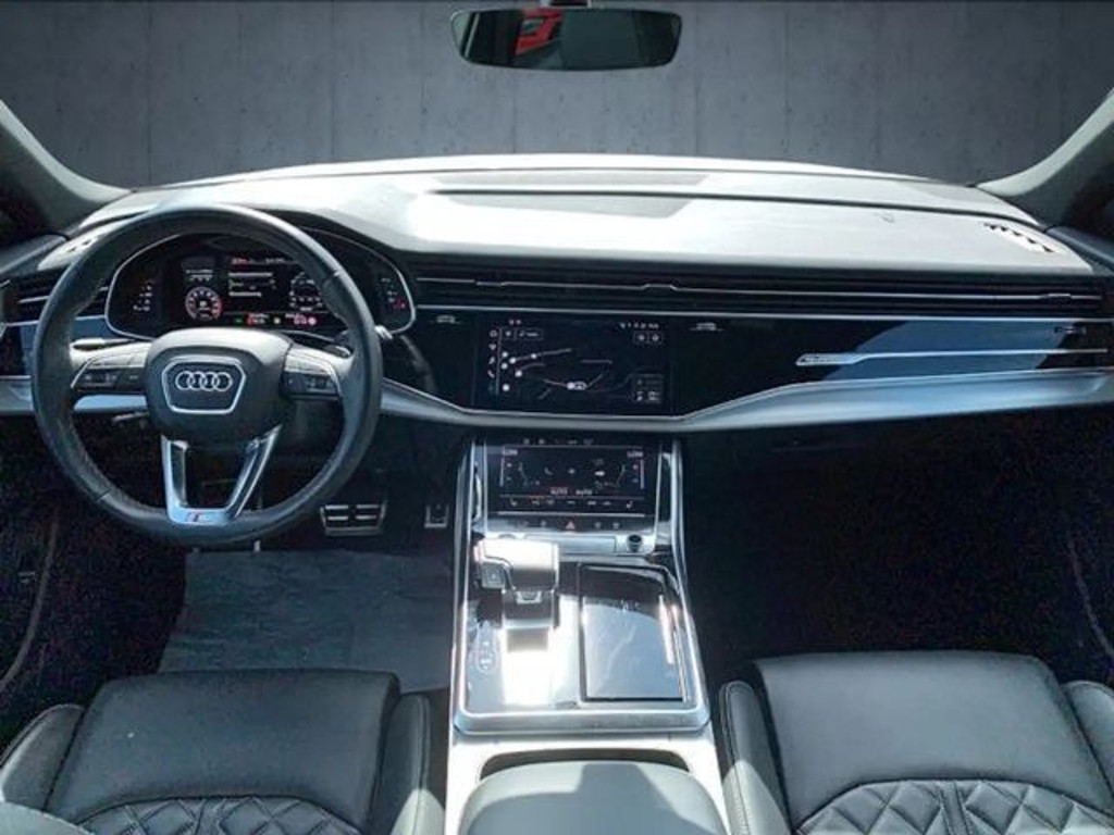 Audi SQ8