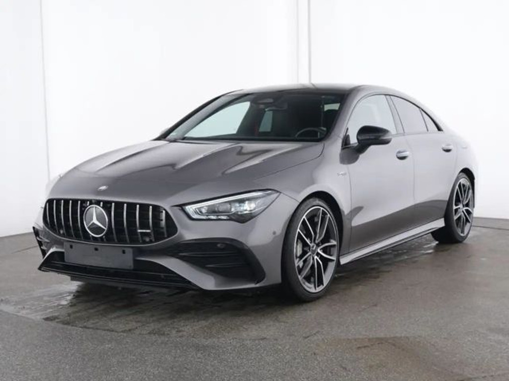 Mercedes-Benz CLA-Klasse 2024 Benzine