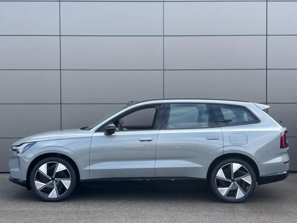 Volvo EX90
