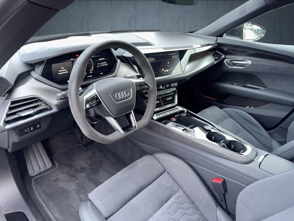Audi e-tron GT
