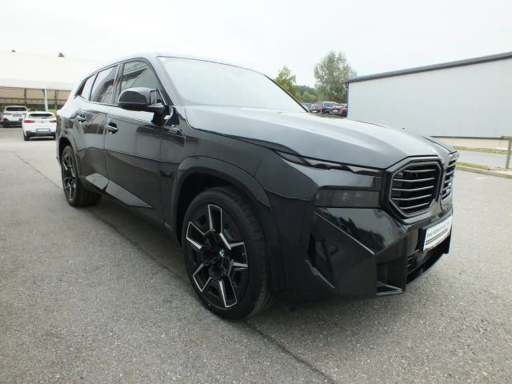 BMW XM