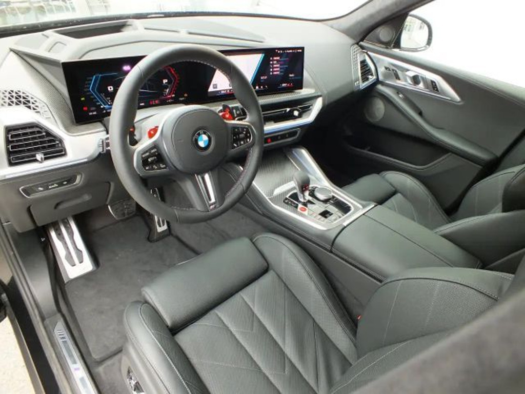 BMW XM