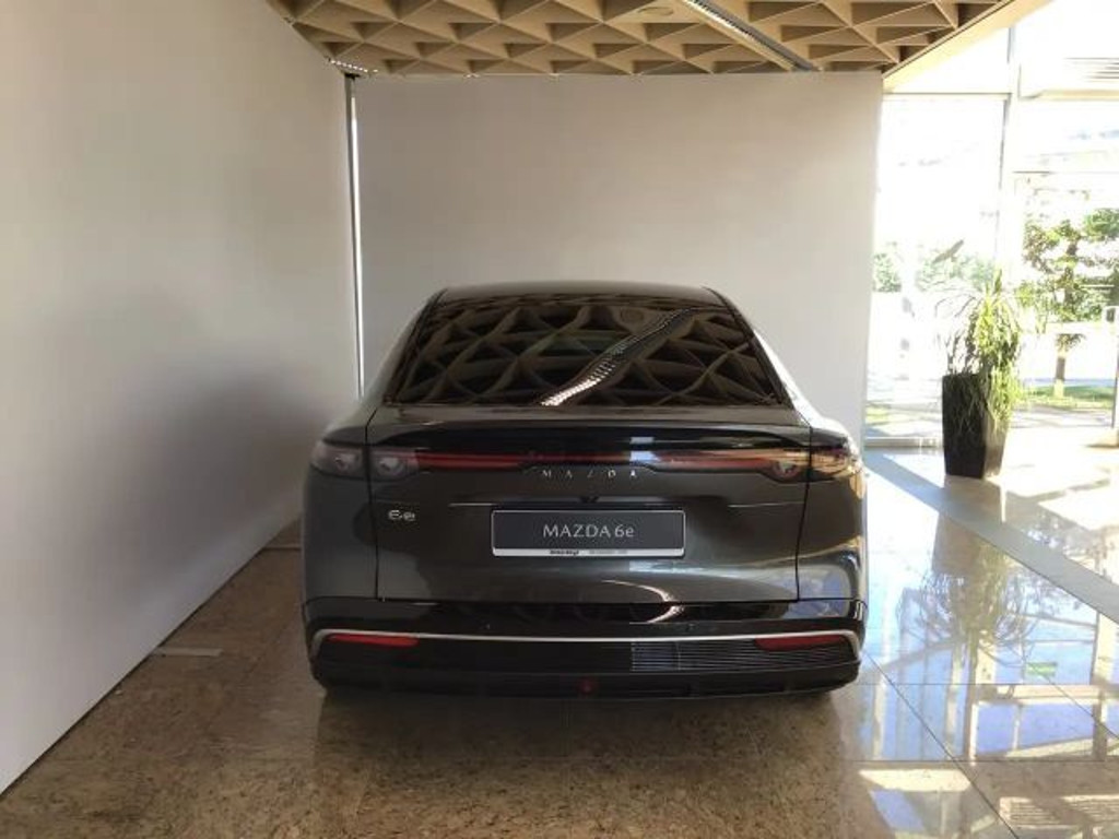 Mazda 6e