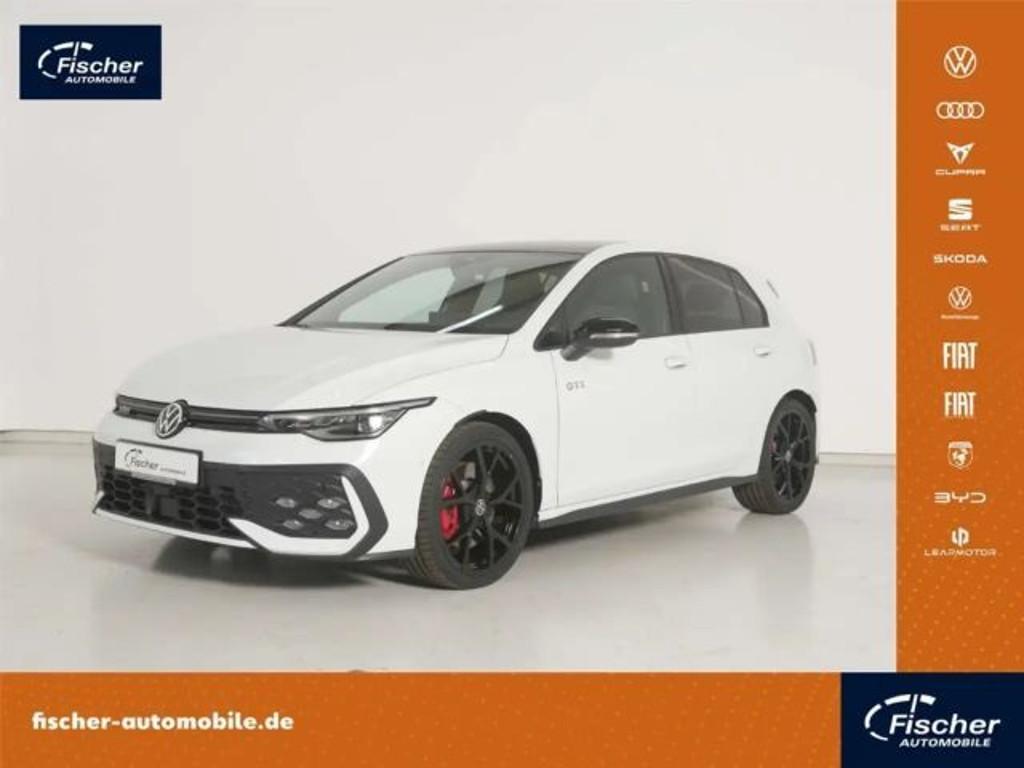 Volkswagen Golf 2024 Benzine
