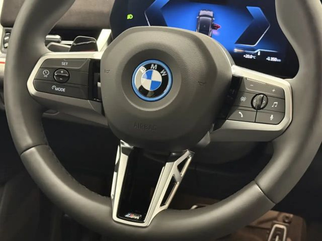 BMW iX2