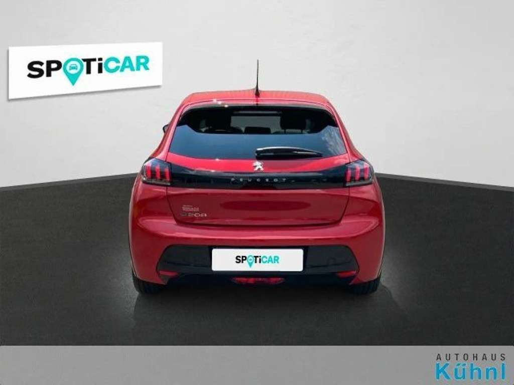 Peugeot e-208