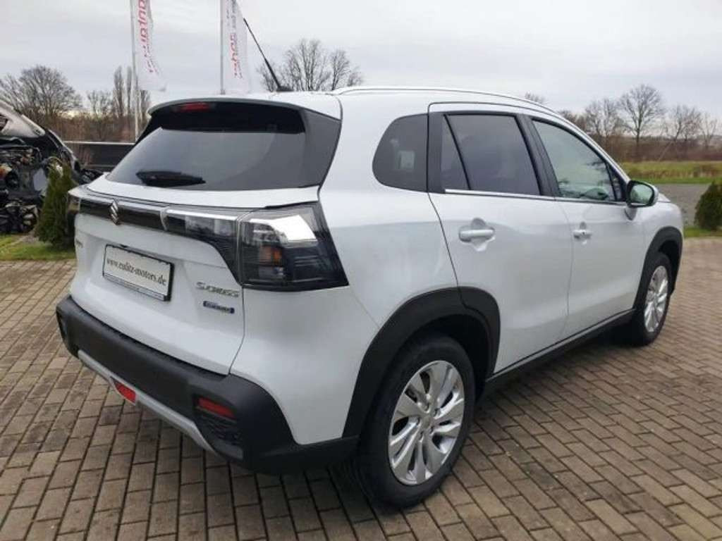 Suzuki S-Cross