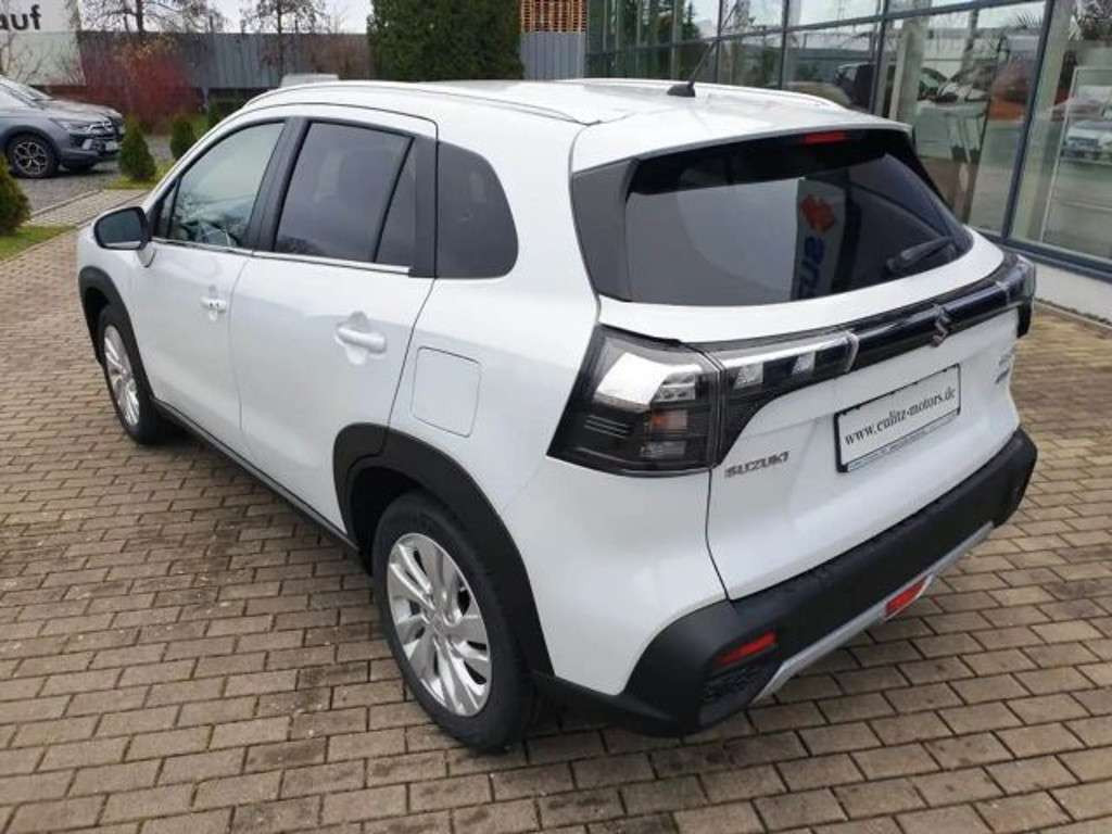 Suzuki S-Cross