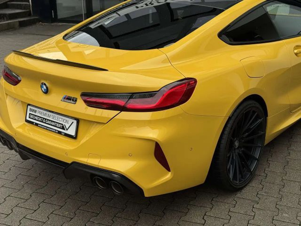 BMW M8