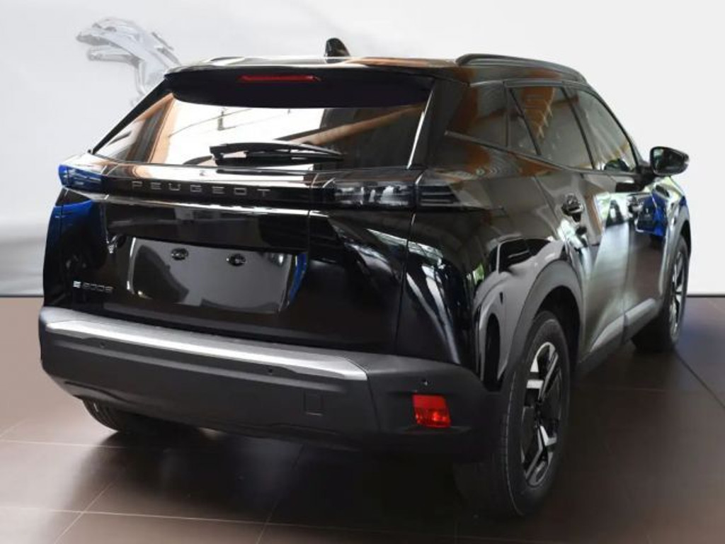 Peugeot e-2008