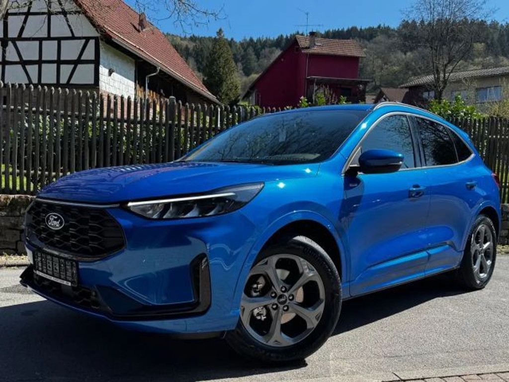 Ford Kuga 2025 Benzine