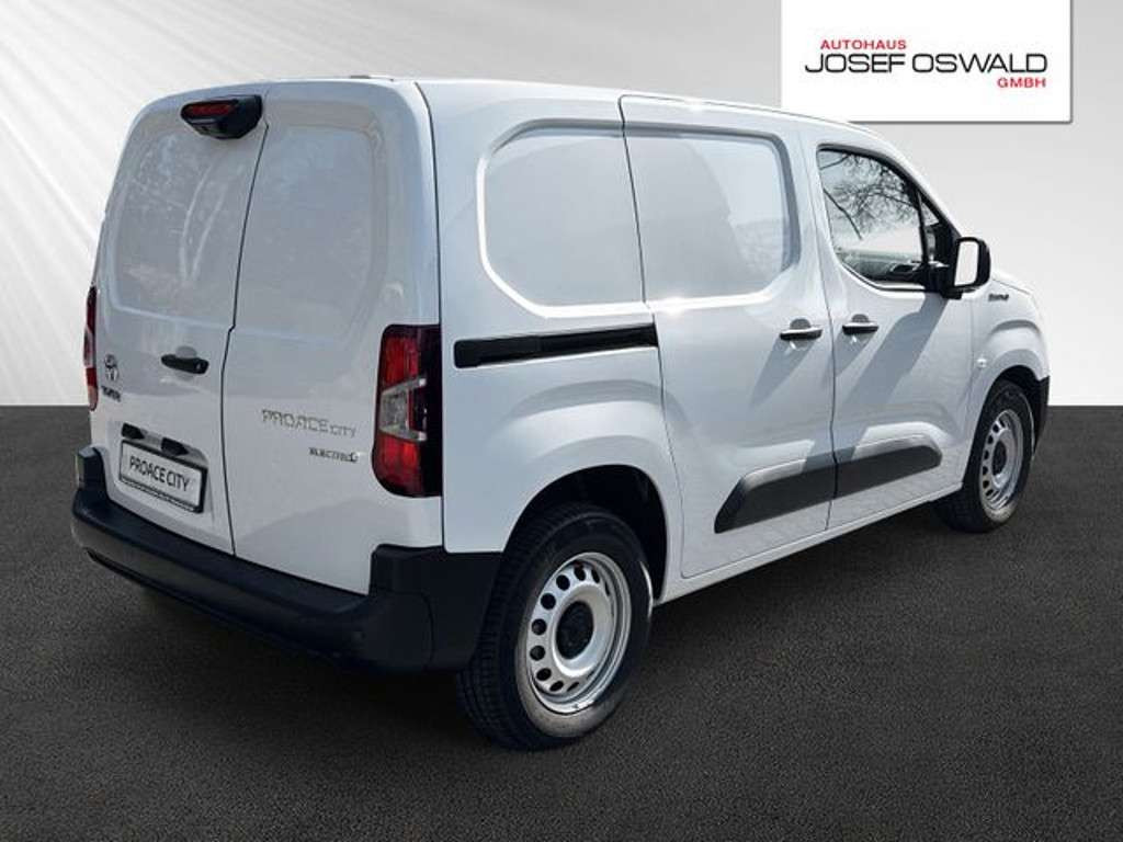 Toyota Proace City EV