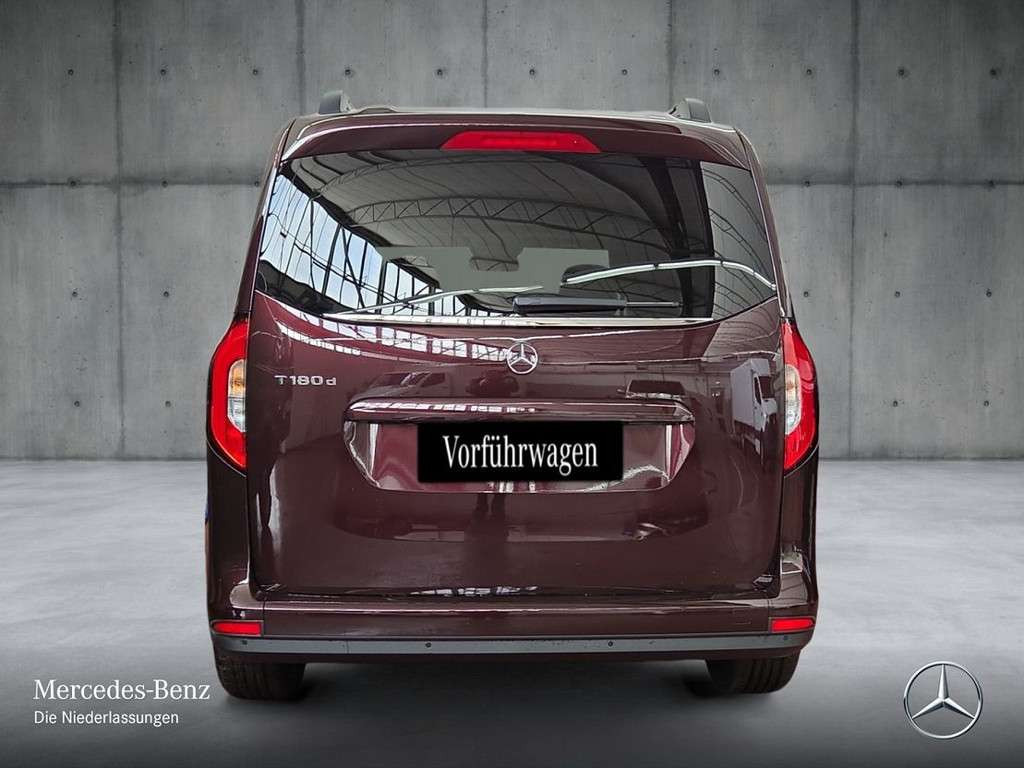 Mercedes-Benz T 180