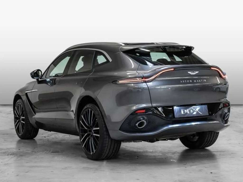 Aston Martin DBX