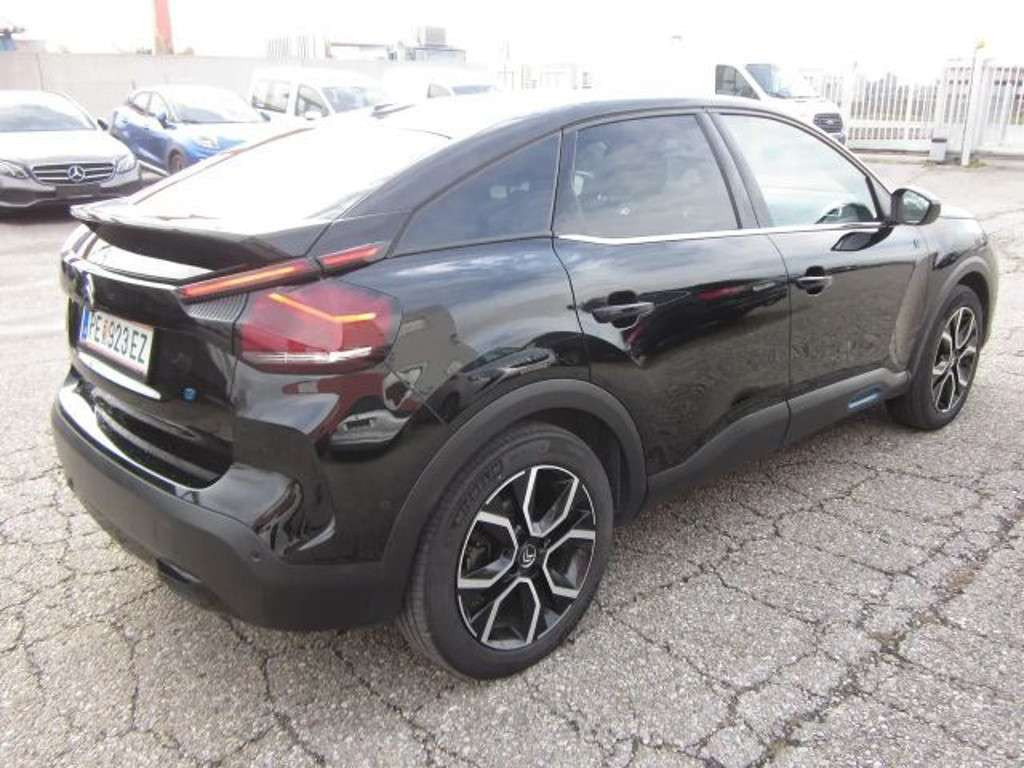 Citroën Ë-C4