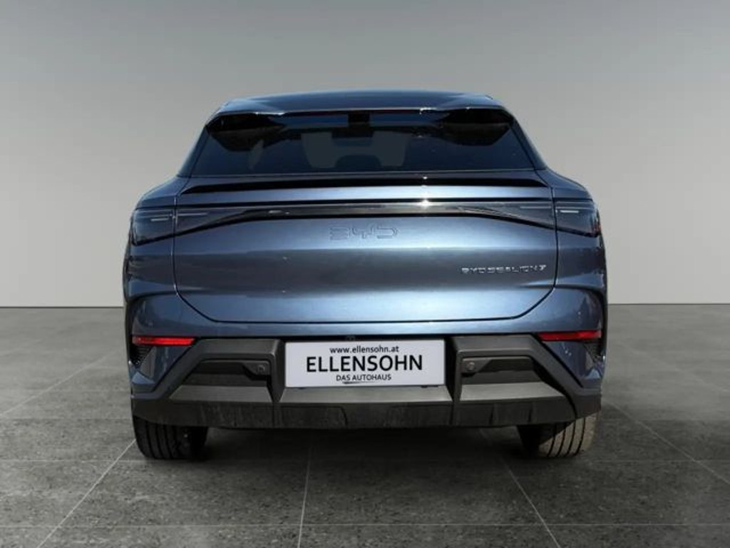 BYD Sealion 7