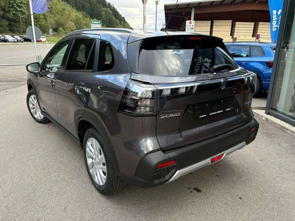 Suzuki S-Cross