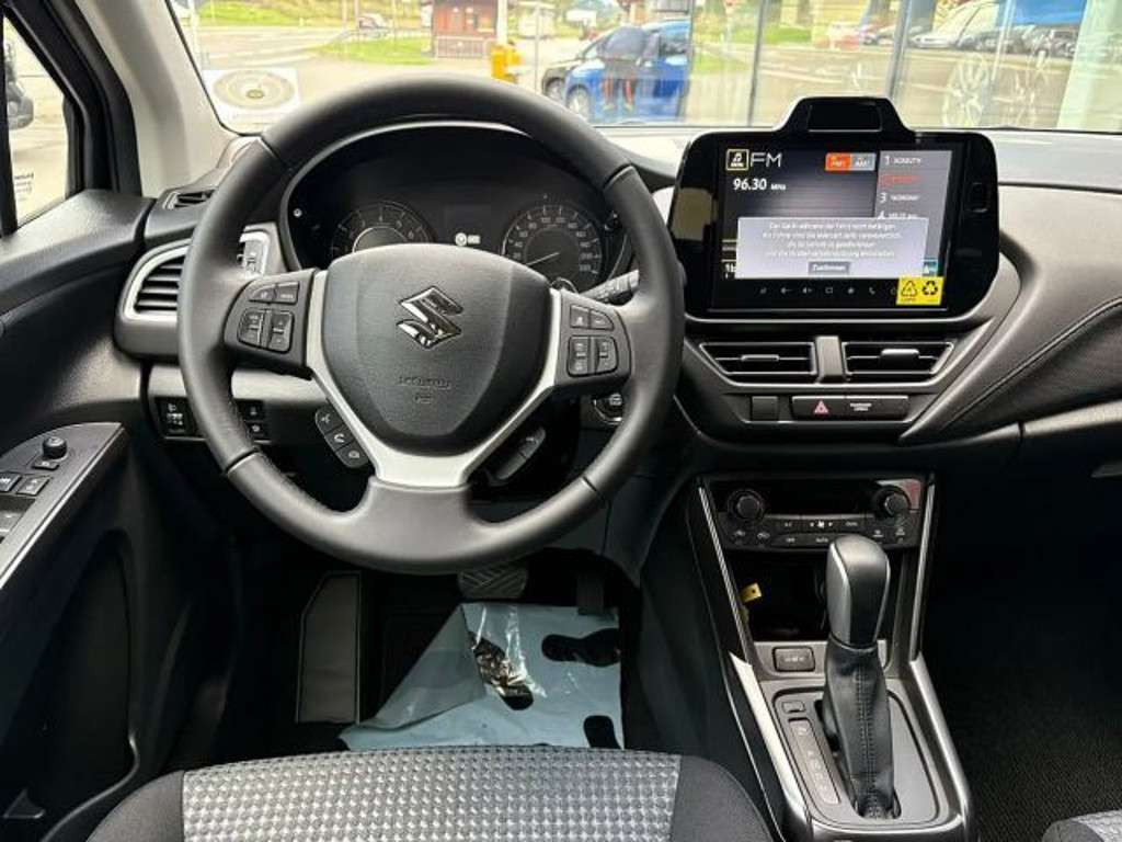 Suzuki S-Cross
