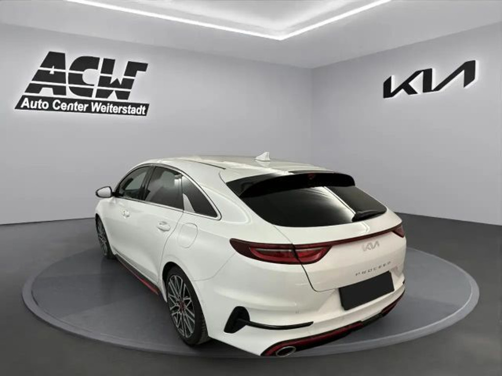 Kia ProCeed