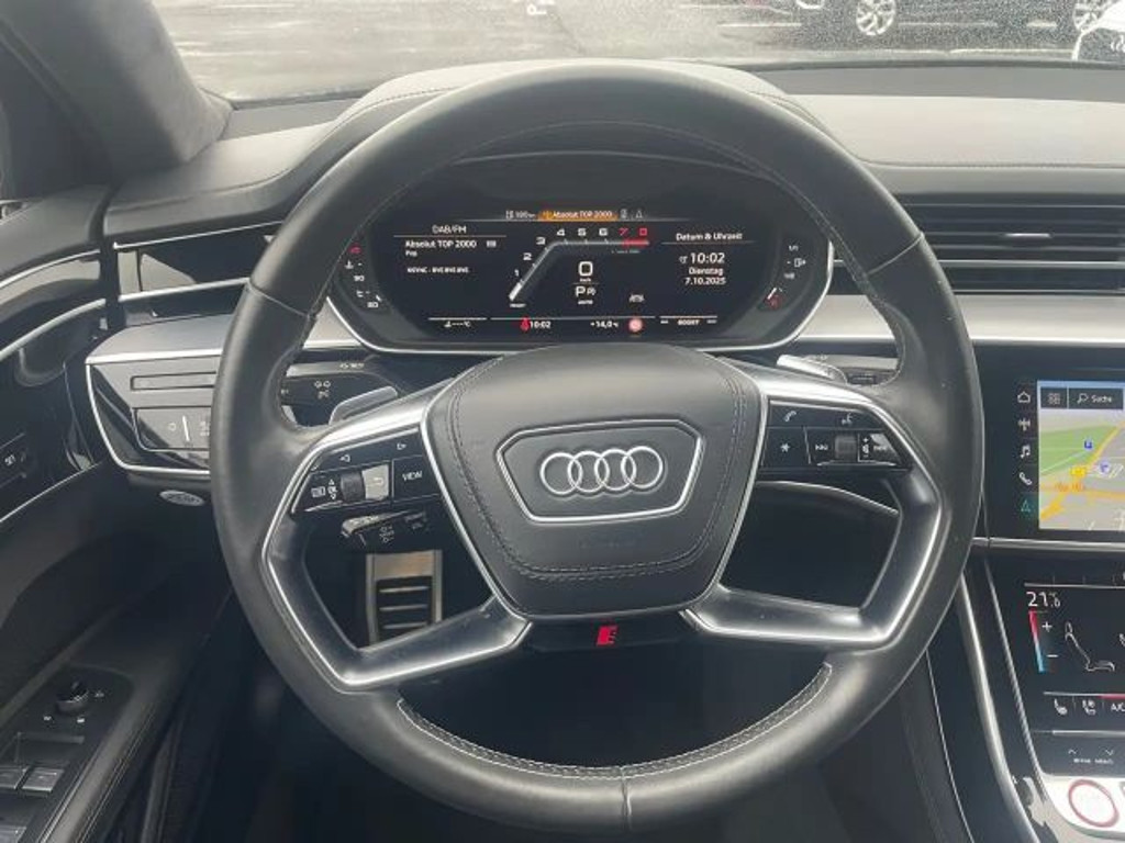 Audi S8