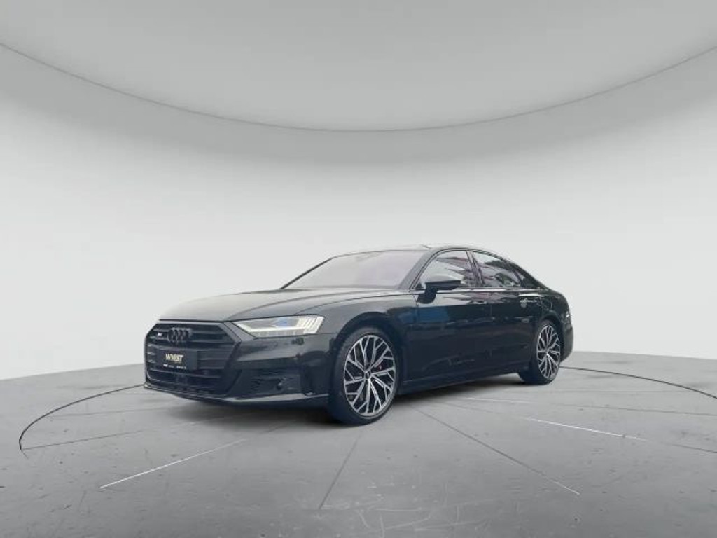 Audi S8