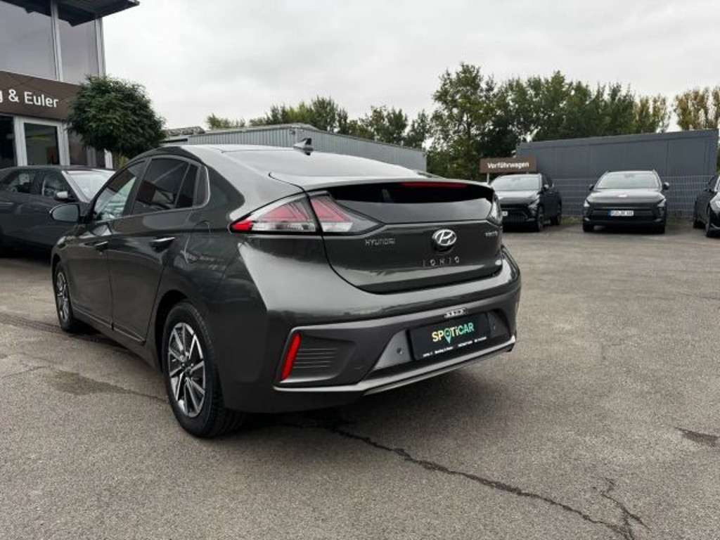 Hyundai Ioniq