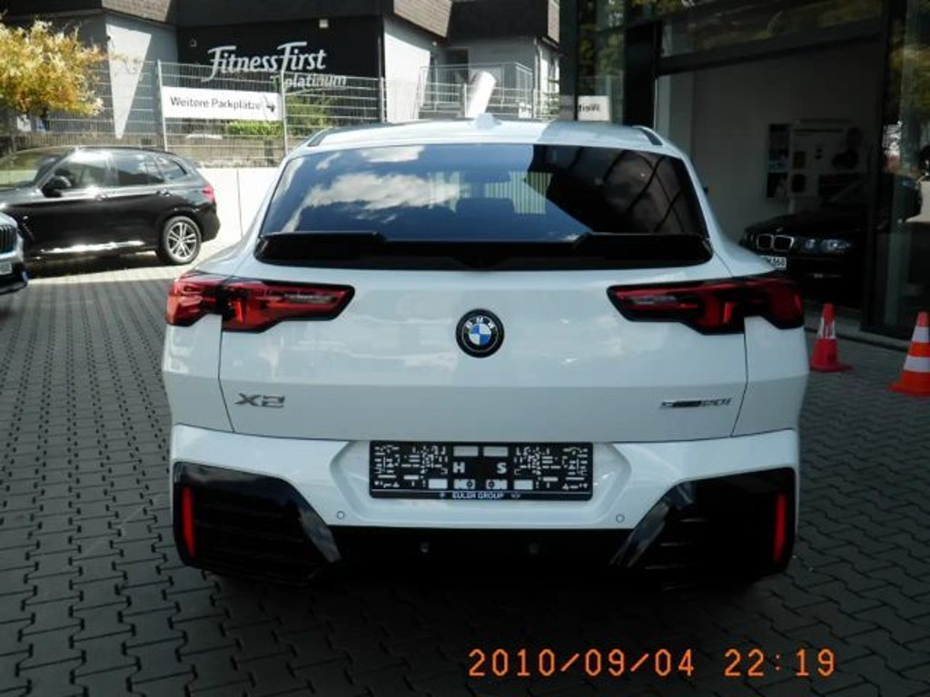 BMW X2