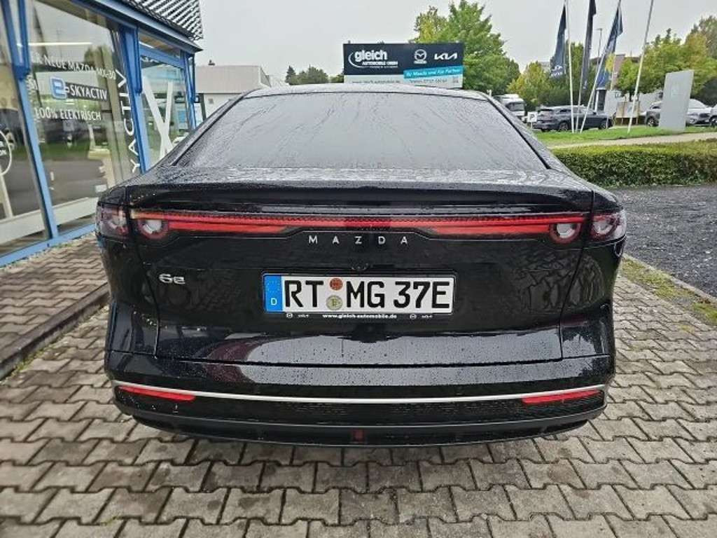 Mazda 6e