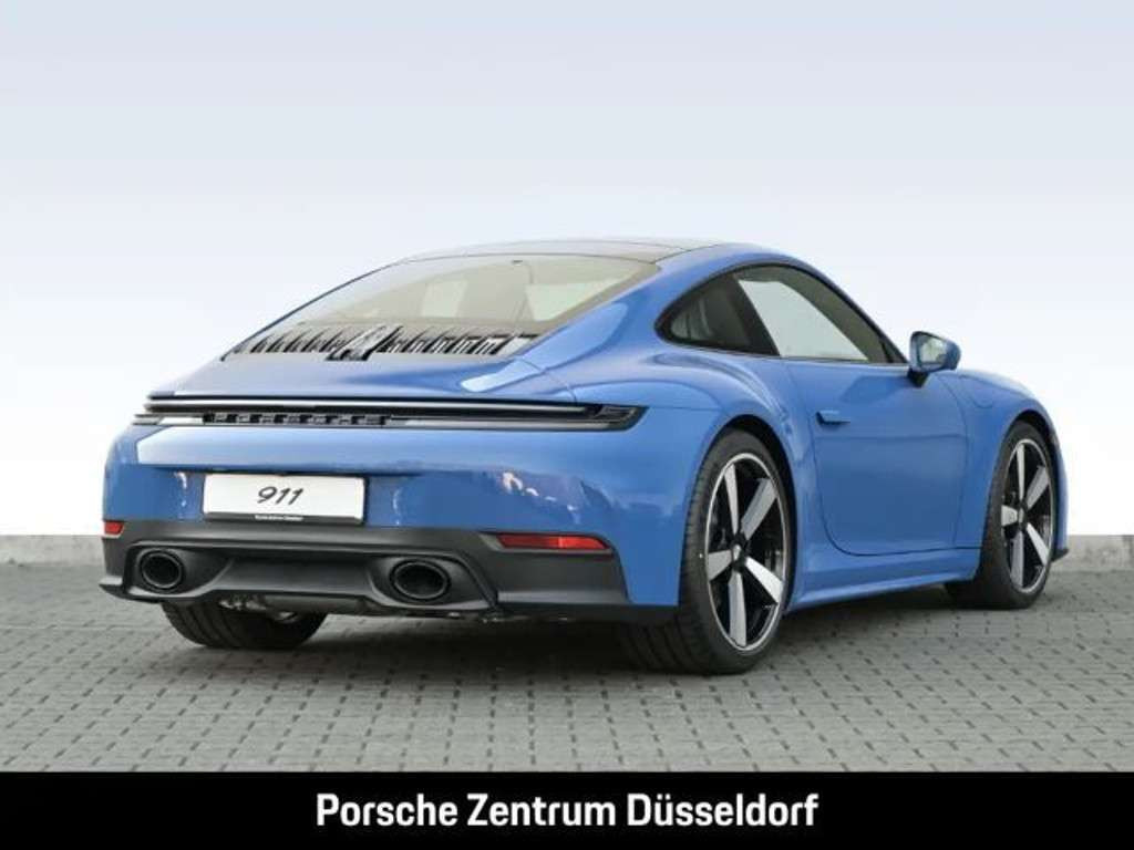 Porsche 992