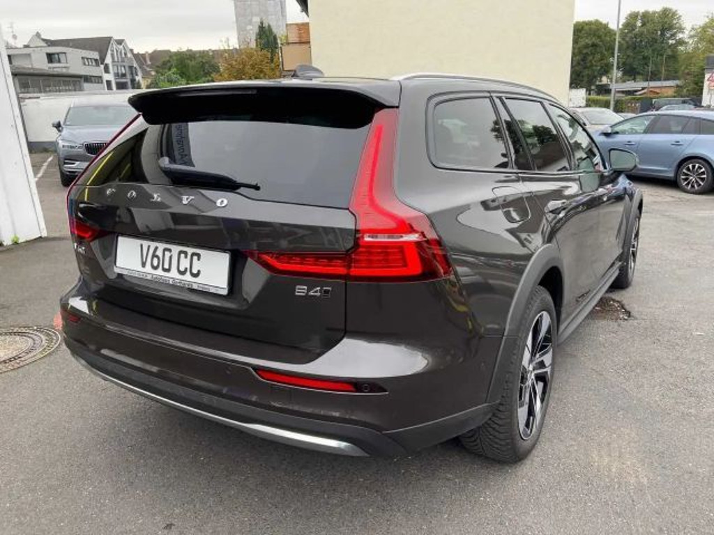 Volvo V60 Cross Country