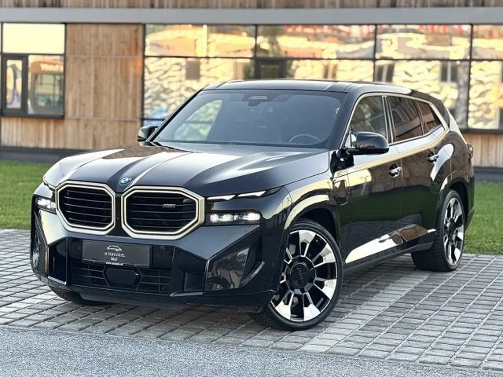 BMW XM