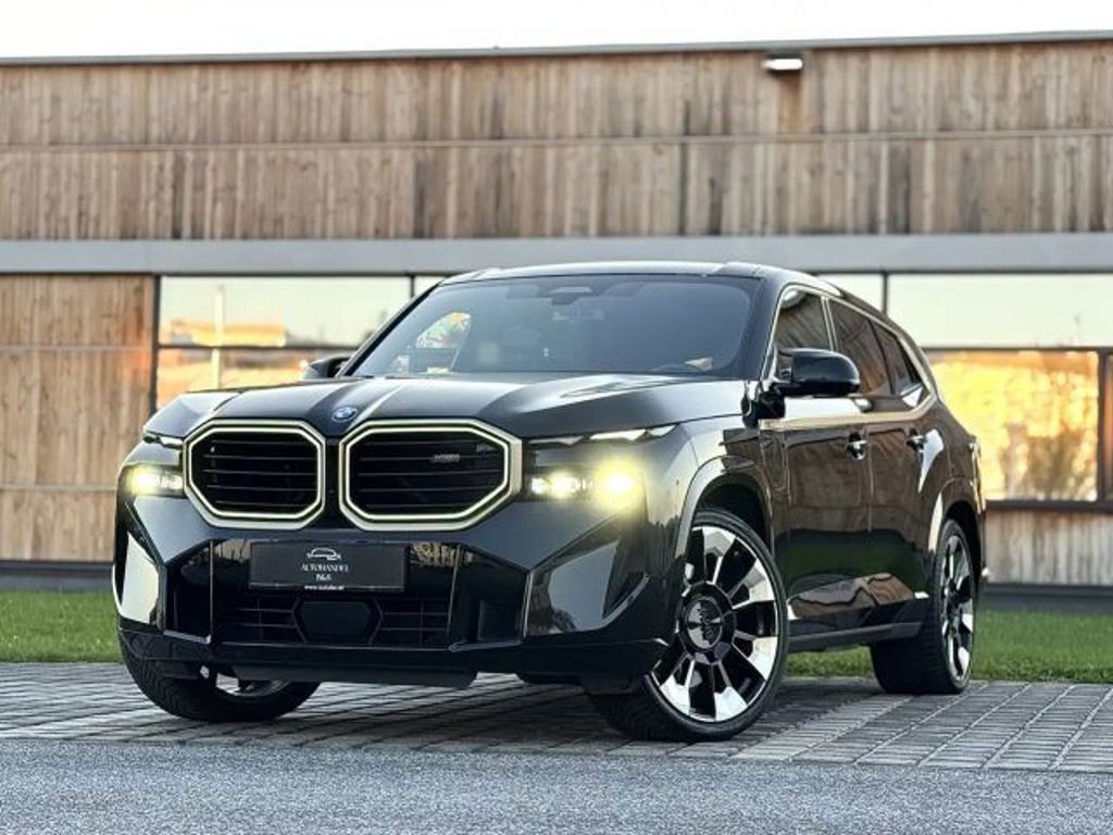 BMW XM