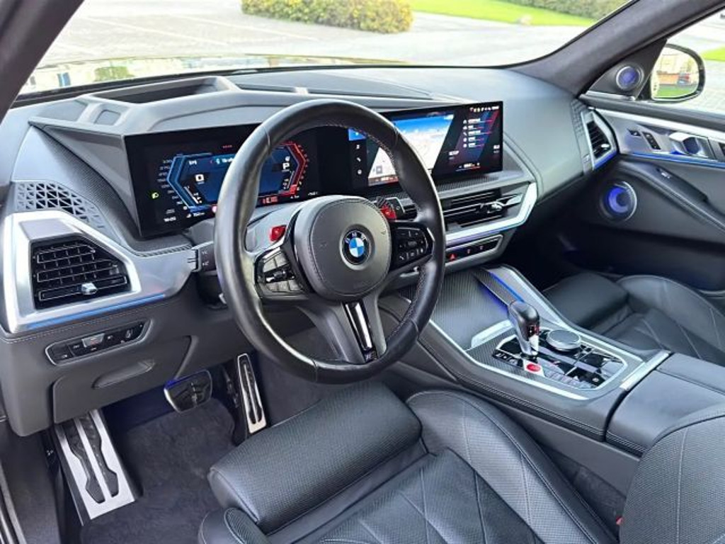 BMW XM